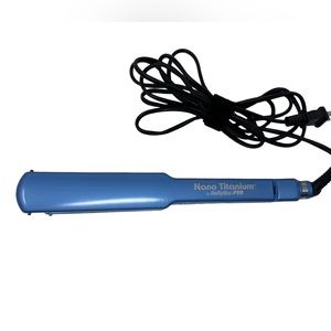 BaByliss Nano Titanium Flat Iron in Metallic Blue and Black Cord